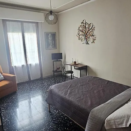 - 20 Min A Piedi Dal Centro Séjour chez l'habitant Florence